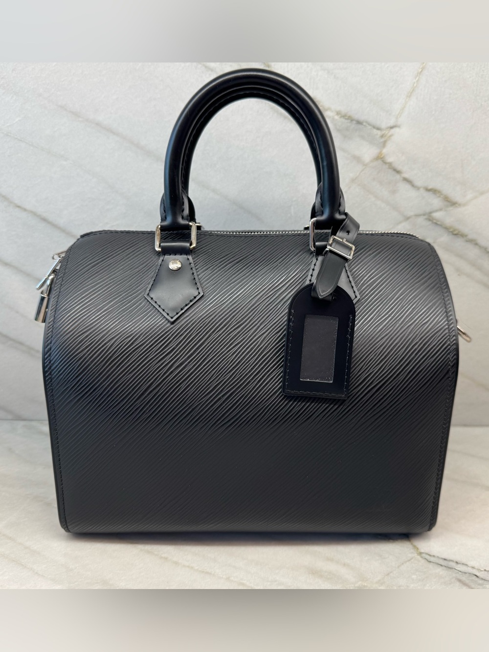 Louis Vuitton Speedy 25 Bandouliere in Epi Noir Leather - Picture 1 of 17